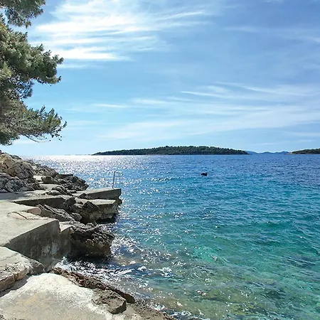 Vikendica 5 Bedroom Cozy In