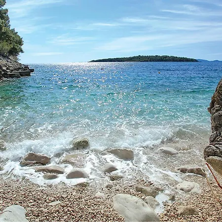 Vikendica 5 Bedroom Cozy In *